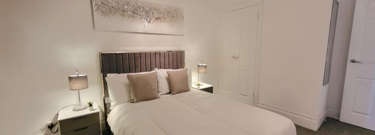 Stunning 2 Bedroom Apartment In Canary Wharf - Morland Apartments Лондон Екстер'єр фото